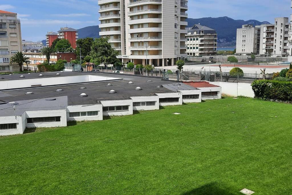 Reformado, A 2Min De Playa, En La Mejor Zona. Apartment Ларедо Екстериор снимка